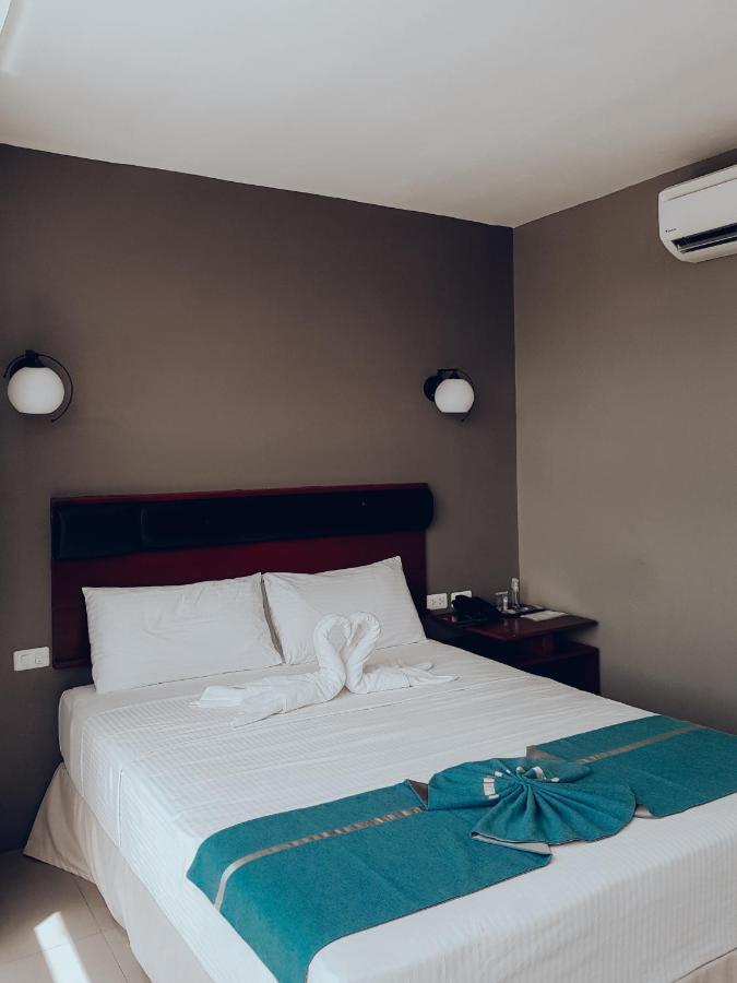 Dosi Hotel Ph Talisay  Exteriér fotografie
